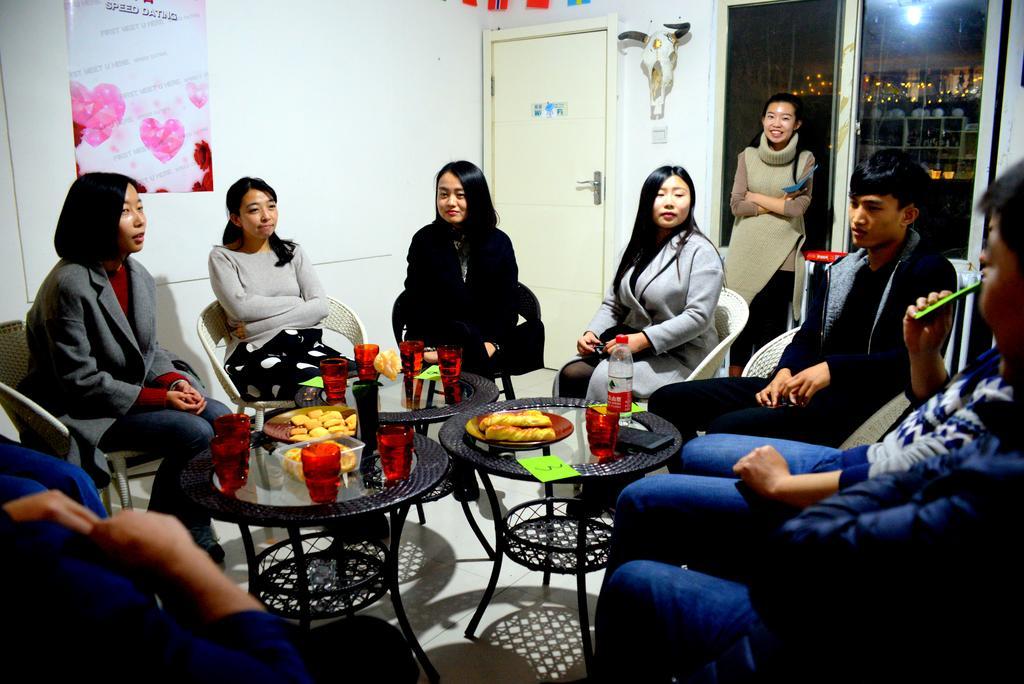First Met Backpackers Hostel تشنغده المظهر الخارجي الصورة