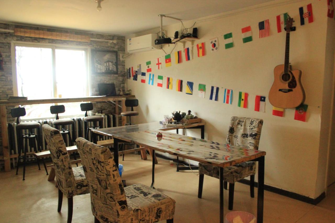 First Met Backpackers Hostel تشنغده المظهر الخارجي الصورة